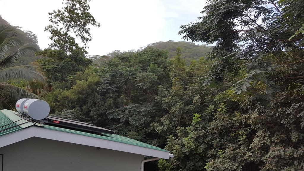 Villa Kayola - Self Catering Pointe La Rue 外观 照片