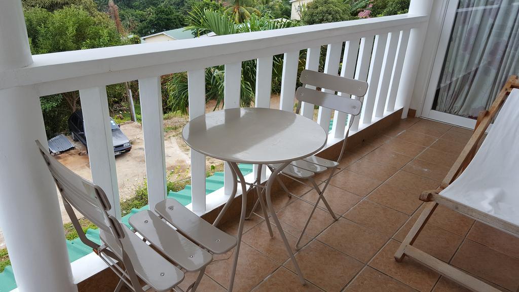 Villa Kayola - Self Catering Pointe La Rue 外观 照片