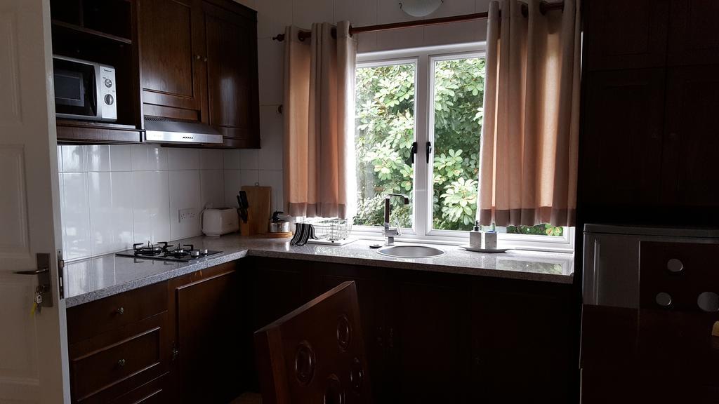 Villa Kayola - Self Catering Pointe La Rue 外观 照片