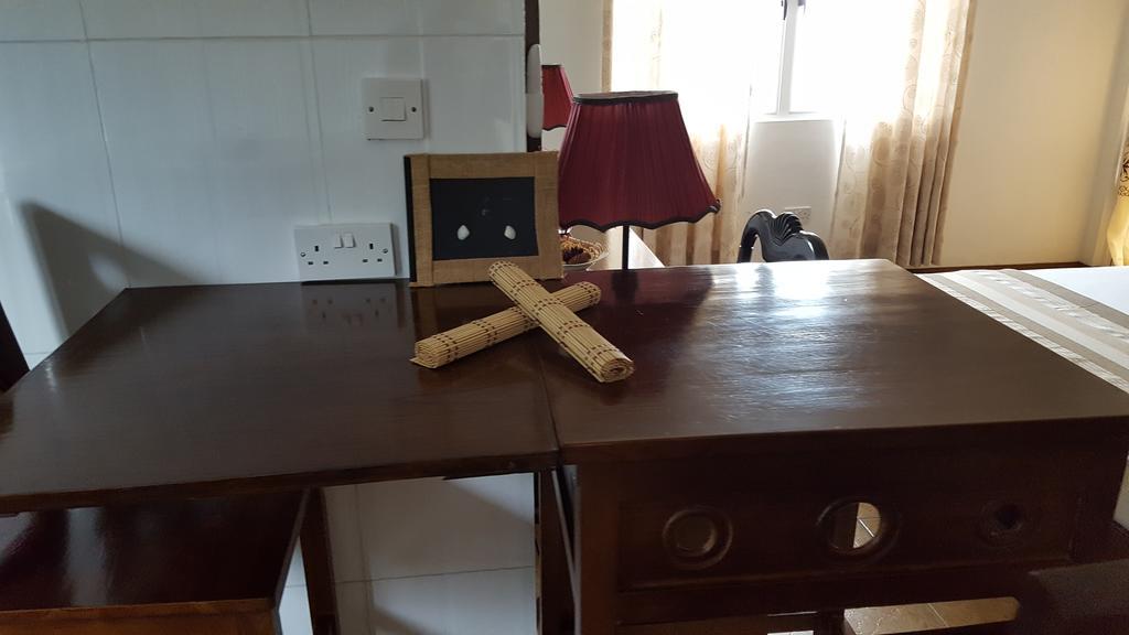 Villa Kayola - Self Catering Pointe La Rue 外观 照片