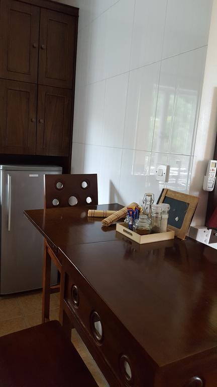 Villa Kayola - Self Catering Pointe La Rue 外观 照片