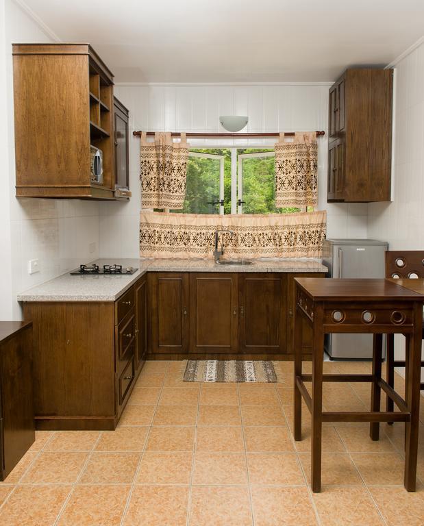 Villa Kayola - Self Catering Pointe La Rue 外观 照片