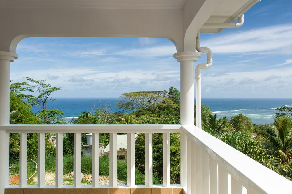 Villa Kayola - Self Catering Pointe La Rue 外观 照片