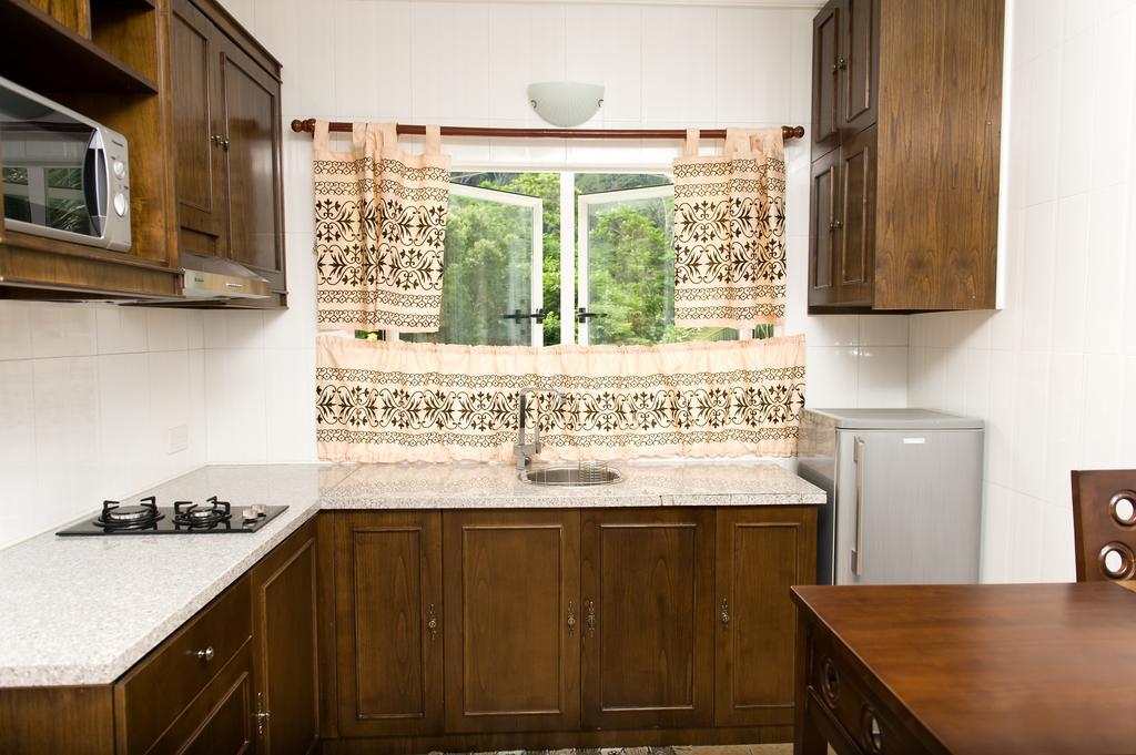 Villa Kayola - Self Catering Pointe La Rue 外观 照片