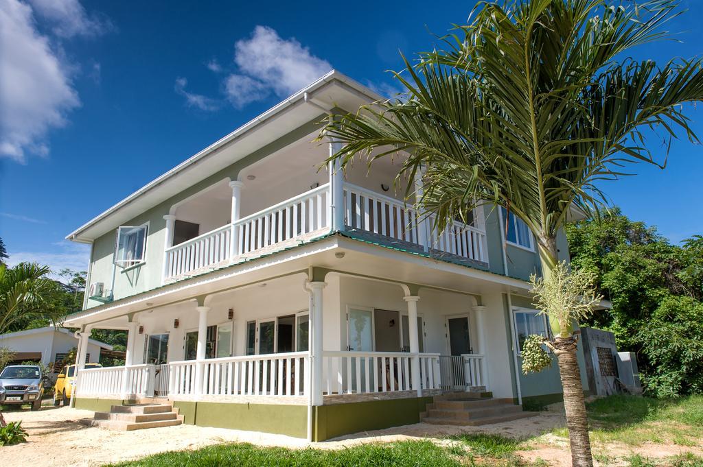 Villa Kayola - Self Catering Pointe La Rue 外观 照片